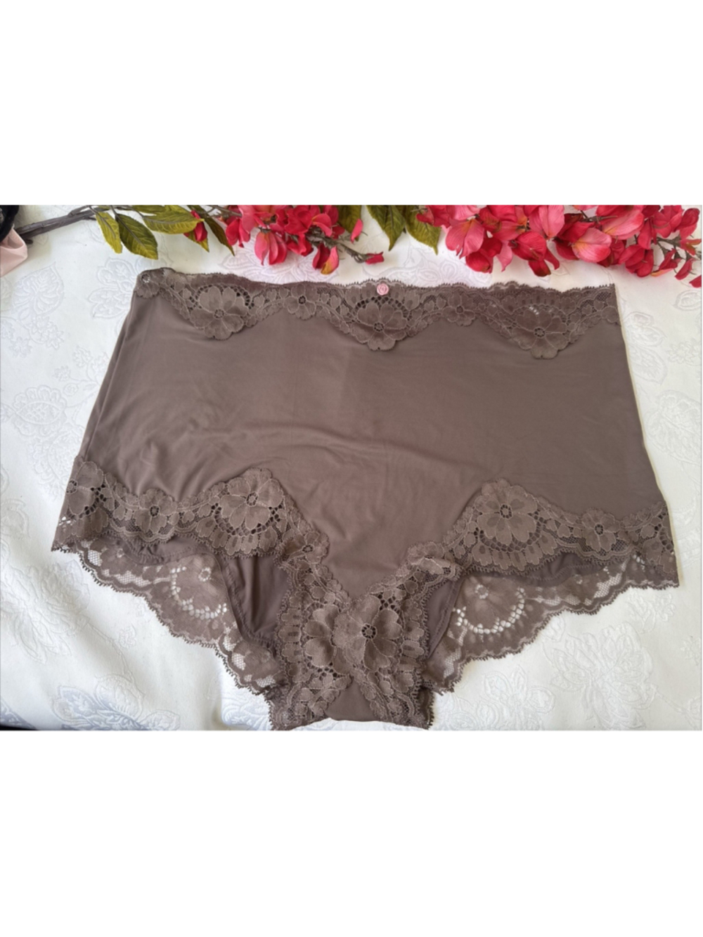 VICTORIA'S SECRET XL SILKY MOCHA DREAM ANGELS BOY SHORT SHORTY PANTIES NWT